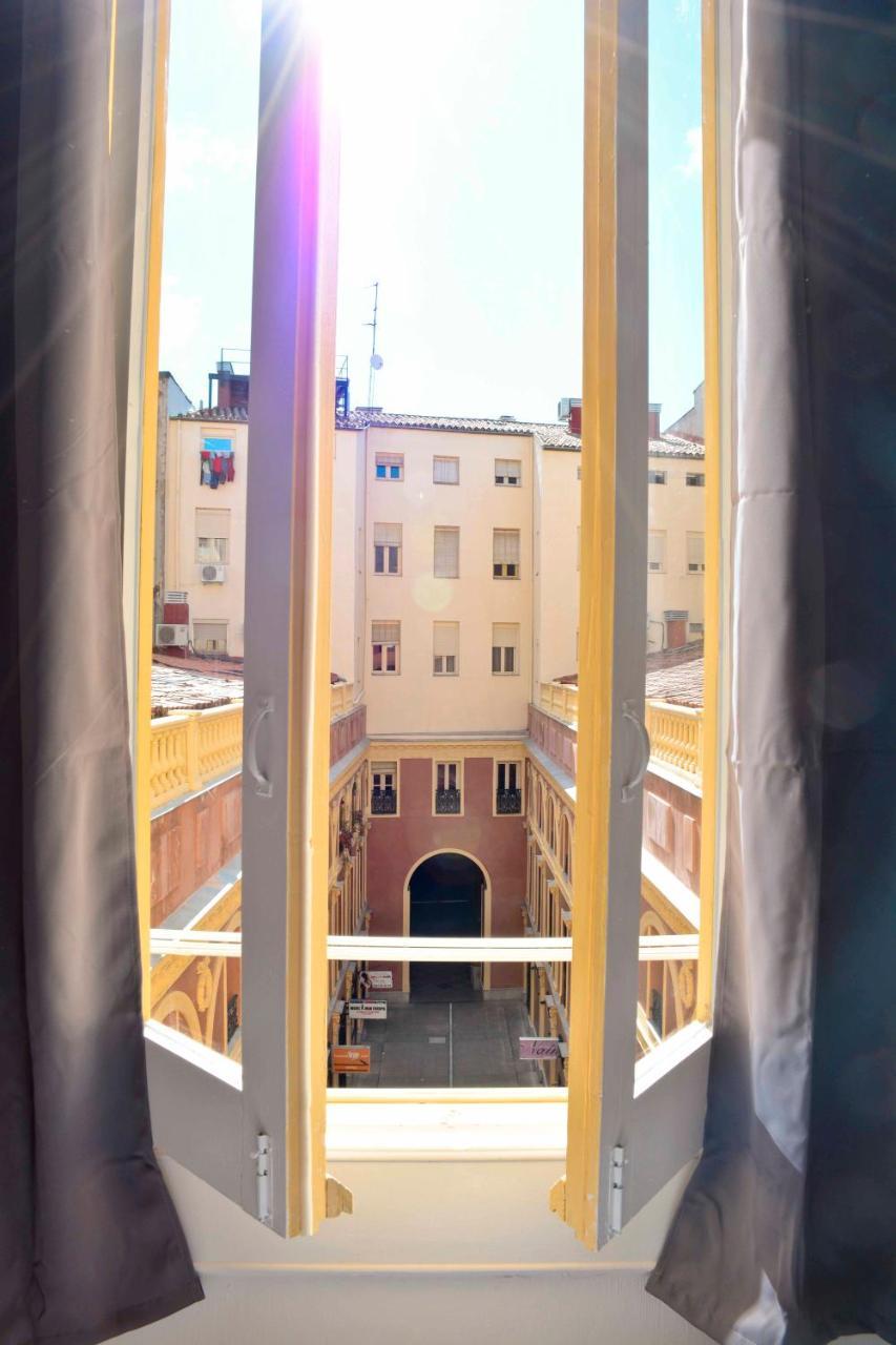 Hostal Guestped Madrid Exteriör bild